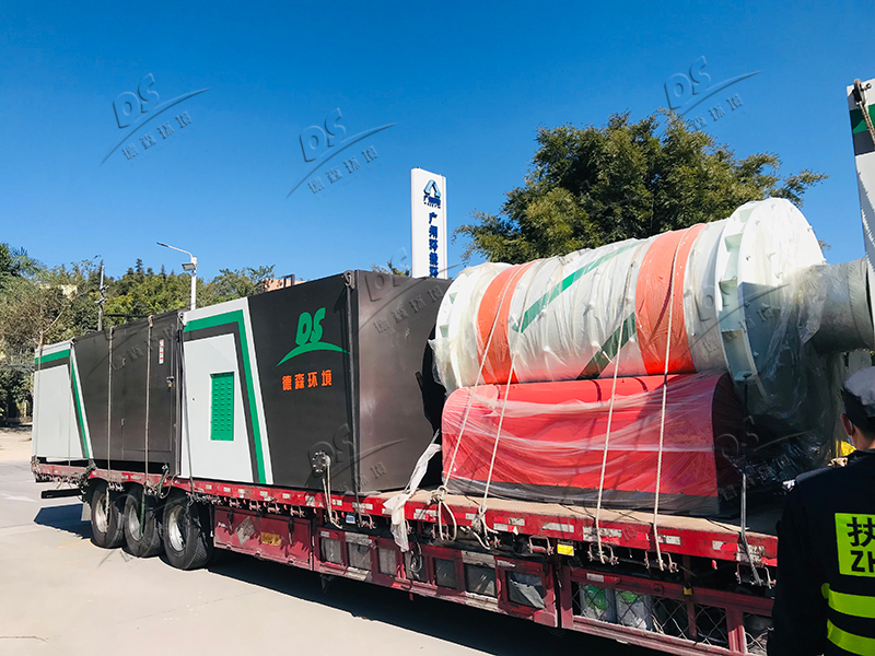 撬裝式土壤淋洗設(shè)備.jpg 撬裝式土壤淋洗設(shè)備.jpg